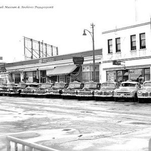 Meet your Posher, Kenneth t